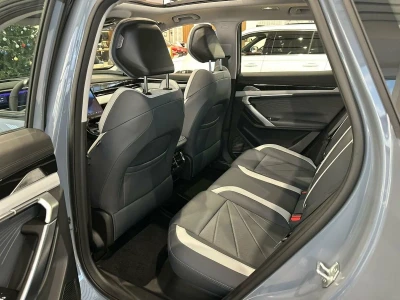 Автомобиль Geely Atlas, 2 л, передний привод, Робот, бензин в наличии в Краснодаре