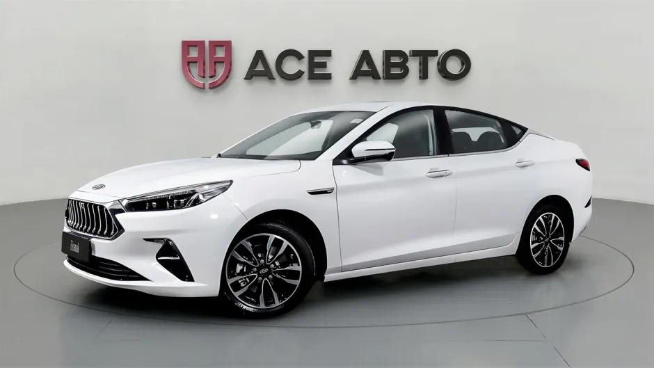 Автомобиль JAC J7, 1.5 л, передний привод, Вариатор, бензин в наличии в Самаре