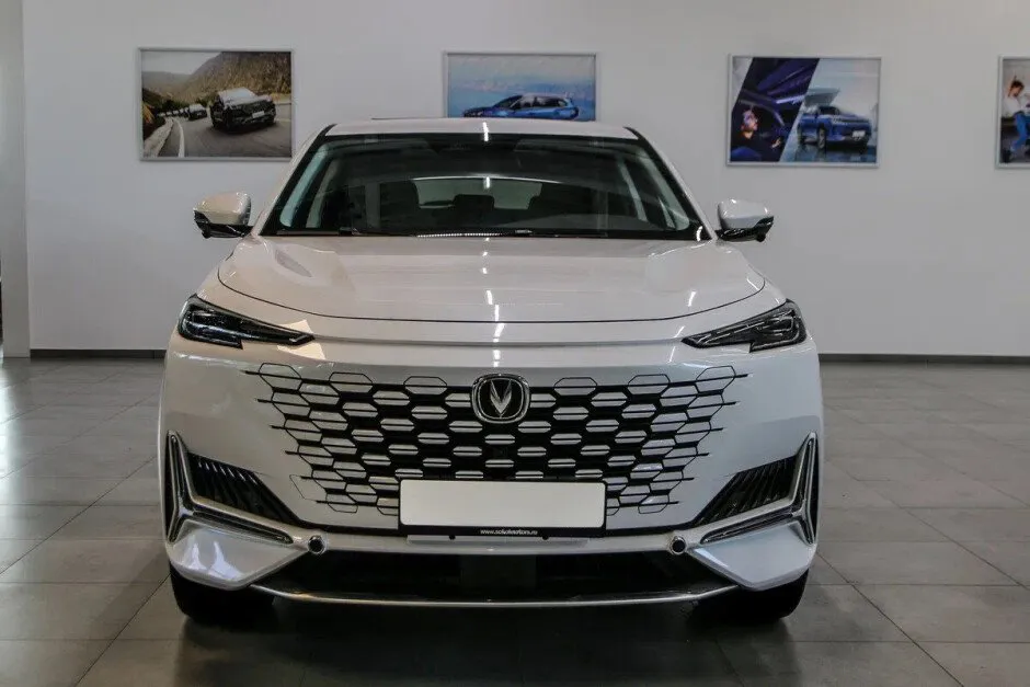 Автомобиль Changan UNI-K, 2 л, полный привод, АКПП, бензин в наличии в Санкт-Петербург