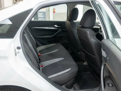 Автомобиль LADA Vesta, 1.6 л, передний привод, МКПП, бензин в наличии в Краснодаре