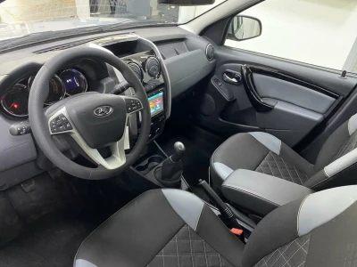 Автомобиль LADA Largus 5 мест, 1.6 л, передний привод, МКПП, бензин в наличии в Новосибирске