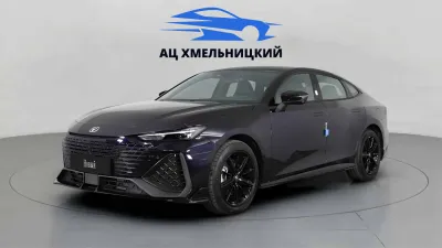 Автомобиль Changan UNI-V, 1.5 л, передний привод, Робот, бензин в наличии в Новосибирск
