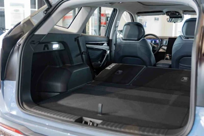Автомобиль Geely Atlas, 2 л, передний привод, Робот, бензин в наличии в Краснодаре