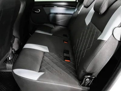 Автомобиль LADA Largus Cross 5 мест, 1.6 л, передний привод, МКПП, бензин в наличии в Новосибирск