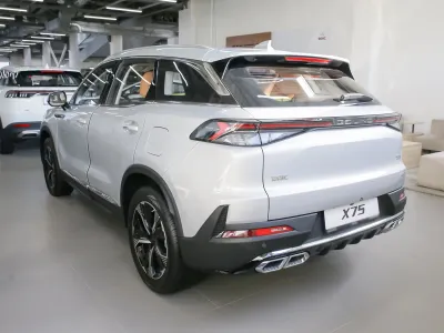 Автомобиль BAIC X75, 1.5 л, передний привод, Робот, бензин в наличии в Екатеринбург