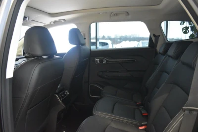 Автомобиль Geely Okavango, 1.5 л, передний привод, Робот, бензин в наличии в Краснодаре