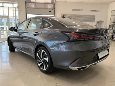 Автомобиль Changan Raeton Plus, 1.5 л, передний привод, Робот, бензин в наличии в Краснодаре