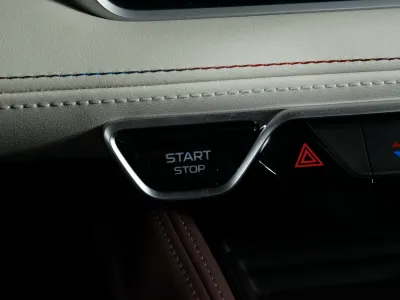 Автомобиль Geely Monjaro, 2 л, полный привод, АКПП, бензин в наличии в Новосибирск