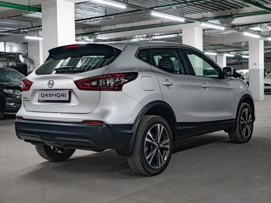 Автомобиль Nissan Qashqai, 1.2 л, передний привод, Вариатор, бензин в наличии в Санкт-Петербург