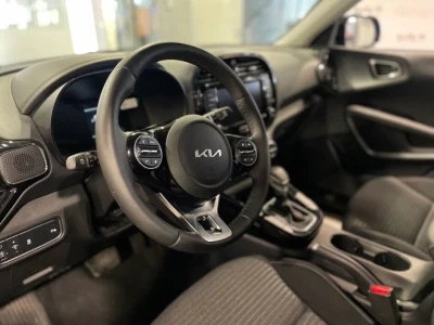 Автомобиль Kia Soul, 1.6 л, передний привод, АКПП, бензин в наличии в Краснодаре