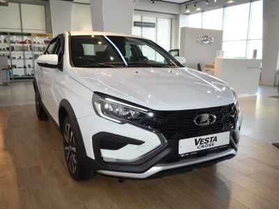 Автомобиль LADA Vesta Cross, 1.6 л, передний привод, МКПП, бензин в наличии в Новосибирске