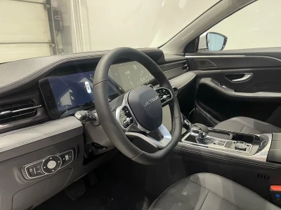 Автомобиль Jetour X90 Plus, 2 л, передний привод, Робот, бензин в наличии в Екатеринбург