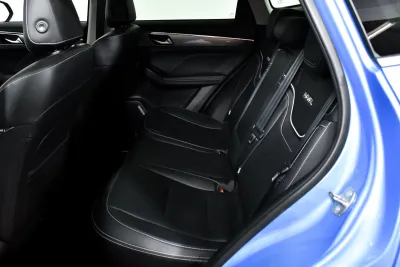 Автомобиль Haval Jolion, 1.5 л, передний привод, Робот, бензин в наличии в Новосибирск