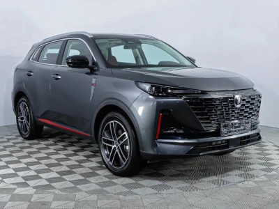 Автомобиль Changan UNI-S, 1.5 л, передний привод, Робот, бензин в наличии в Краснодаре