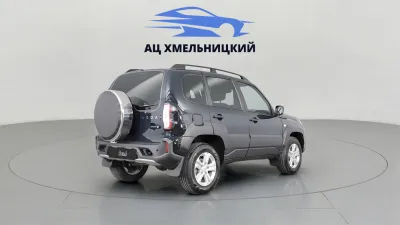 Автомобиль LADA Niva Travel, 1.7 л, полный привод, МКПП, бензин в наличии в Новосибирск