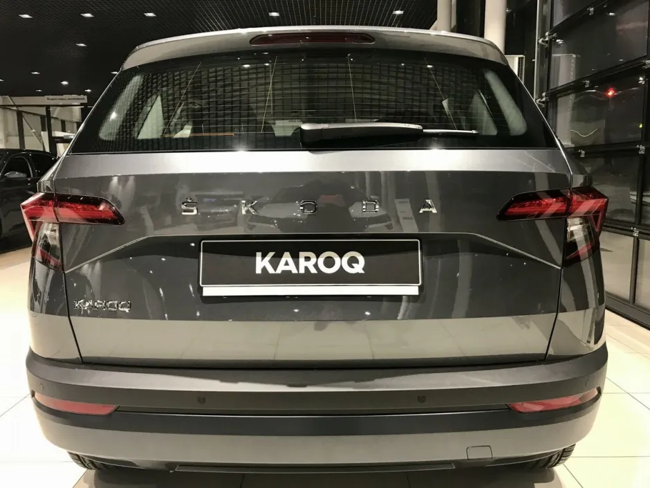 Автомобиль Skoda Karoq, 1.4 л, полный привод, Робот, бензин в наличии в Санкт-Петербург