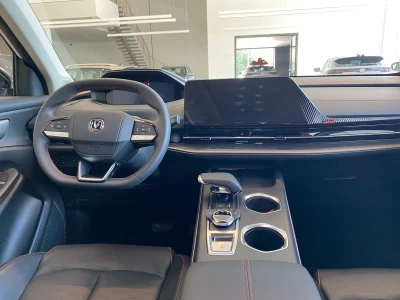 Автомобиль Changan UNI-S / CS55PLUS, 1.5 л, передний привод, Робот, бензин в наличии в Екатеринбург