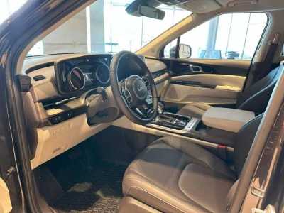 Автомобиль Kia Carnival, 2.2 л, передний привод, АКПП, дизель в наличии в Краснодаре