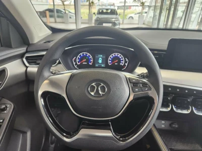 Автомобиль BAIC X35, 1.5 л, передний привод, Вариатор, бензин в наличии в Тюмени