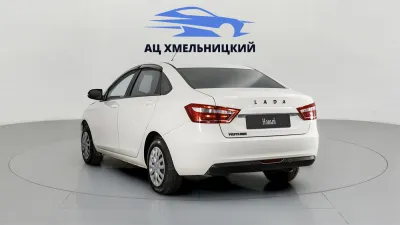 Автомобиль LADA Vesta CNG, 1.6 л, передний привод, МКПП, бензин в наличии в Новосибирск