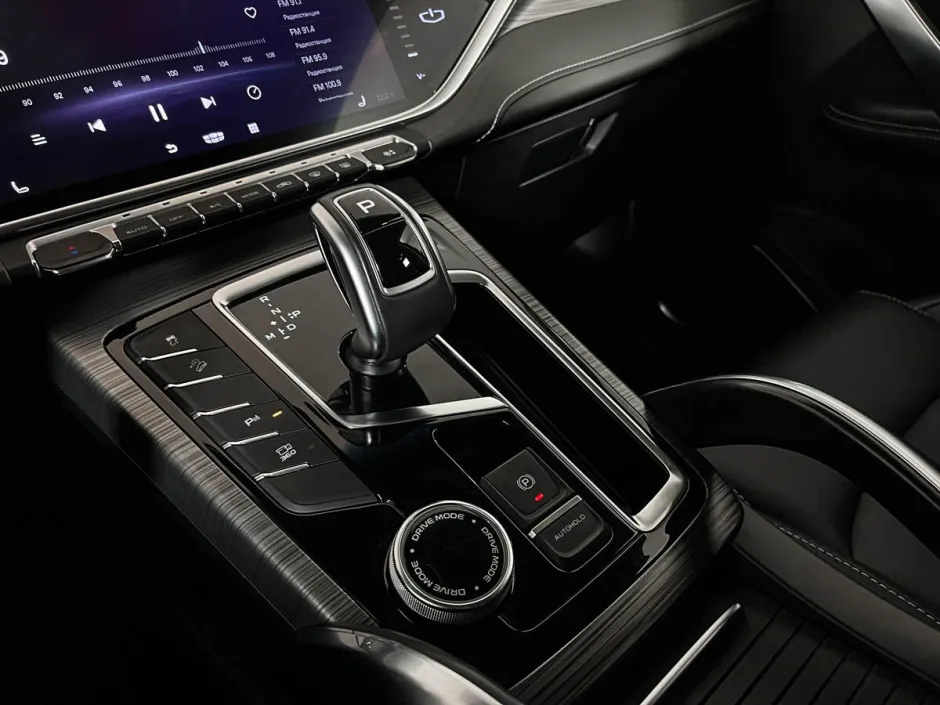 Автомобиль Geely Atlas Pro, 1.5 л, полный привод, Робот, бензин в наличии в Самаре
