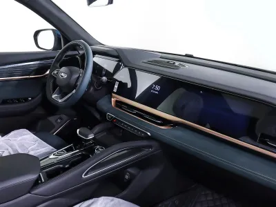Автомобиль Geely Monjaro, 2 л, полный привод, АКПП, бензин в наличии в Новосибирск