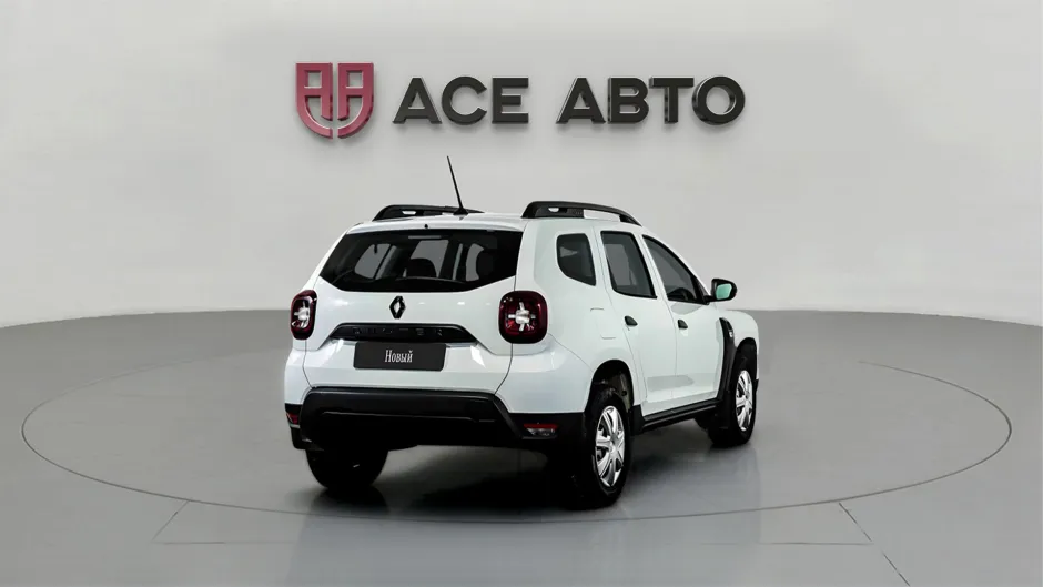 Автомобиль Renault Duster, 1.6 л, полный привод, МКПП, бензин в наличии в Самаре
