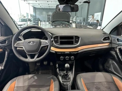 Автомобиль LADA Vesta SW Cross, 1.6 л, передний привод, МКПП, бензин в наличии в Новосибирске
