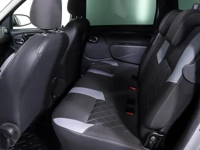 Автомобиль LADA Largus Cross 5 мест, 1.6 л, передний привод, МКПП, бензин в наличии в Новосибирск