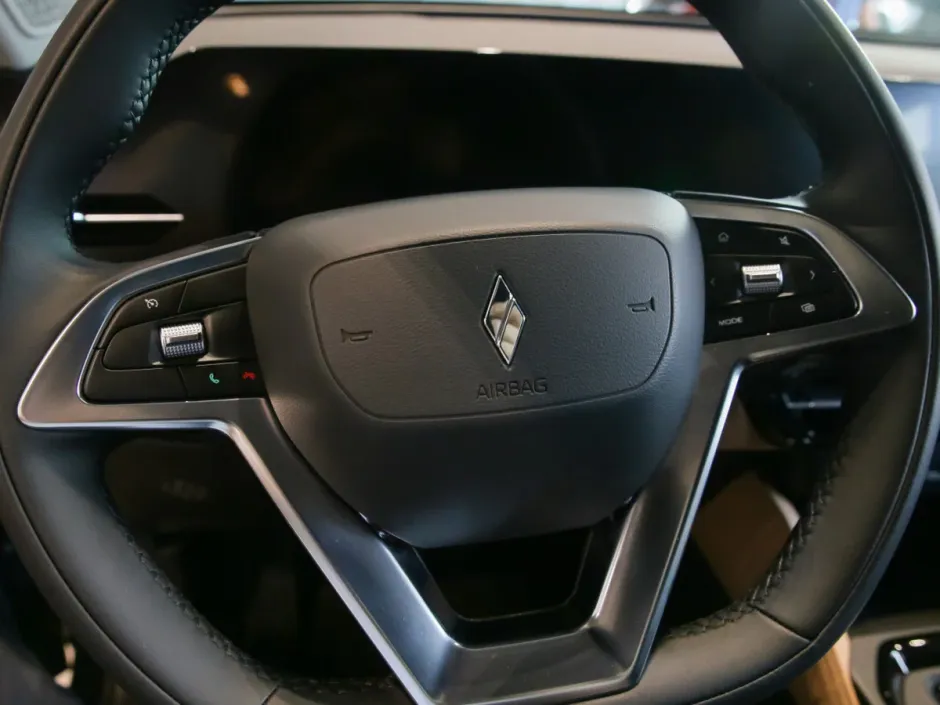 Автомобиль Livan X6 Pro, 1.5 л, передний привод, Робот, бензин в наличии в Краснодаре