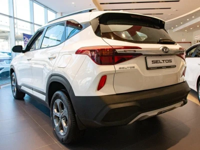 Автомобиль Kia Seltos, 2 л, передний привод, Вариатор, бензин в наличии в Краснодаре
