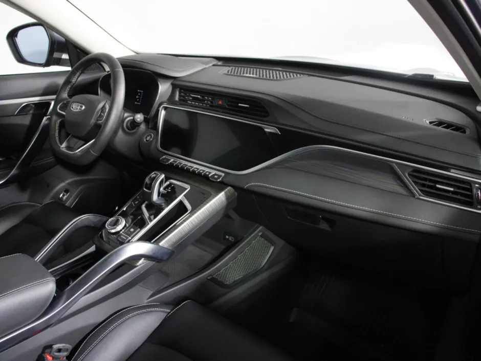 Автомобиль Geely Atlas Pro, 1.5 л, полный привод, Робот, бензин в наличии в Самаре