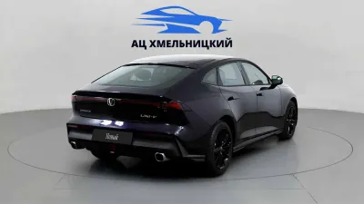 Автомобиль Changan UNI-V, 1.5 л, передний привод, Робот, бензин в наличии в Новосибирск