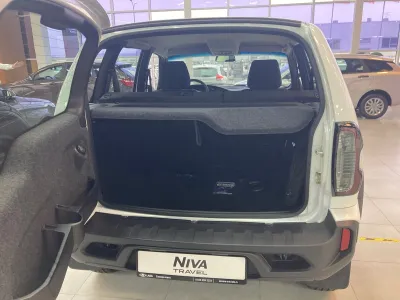 Автомобиль LADA Niva Travel, 1.7 л, полный привод, МКПП, бензин в наличии в Новосибирске