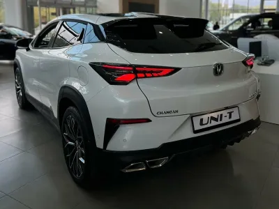 Автомобиль Changan UNI-T, 1.5 л, передний привод, Робот, бензин в наличии в Тюмени