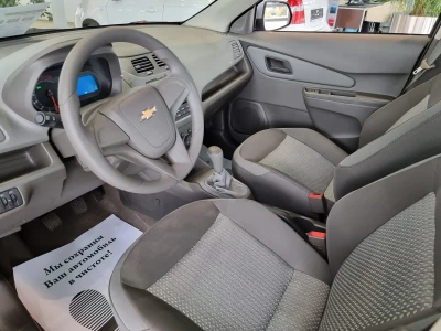 Автомобиль Chevrolet Cobalt, 1.5 л, передний привод, МКПП, бензин в наличии в Тюмени