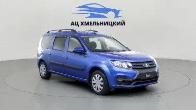 Автомобиль LADA Largus 5 мест, 1.6 л, передний привод, МКПП, бензин в наличии в Новосибирск