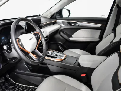 Автомобиль Haval Jolion, 1.5 л, передний привод, Робот, бензин в наличии в Омске