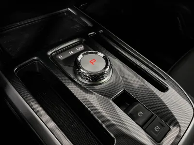 Автомобиль Haval Jolion, 1.5 л, передний привод, Робот, бензин в наличии в Новосибирск
