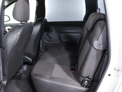 Автомобиль LADA Largus 7 мест, 1.6 л, передний привод, МКПП, бензин в наличии в Новосибирск