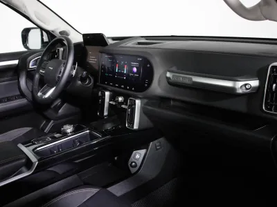 Автомобиль Haval Dargo, 2 л, полный привод, Робот, бензин в наличии в Новосибирск