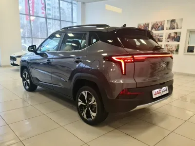 Автомобиль JAC JS4, 1.5 л, передний привод, МКПП, бензин в наличии в Екатеринбургe