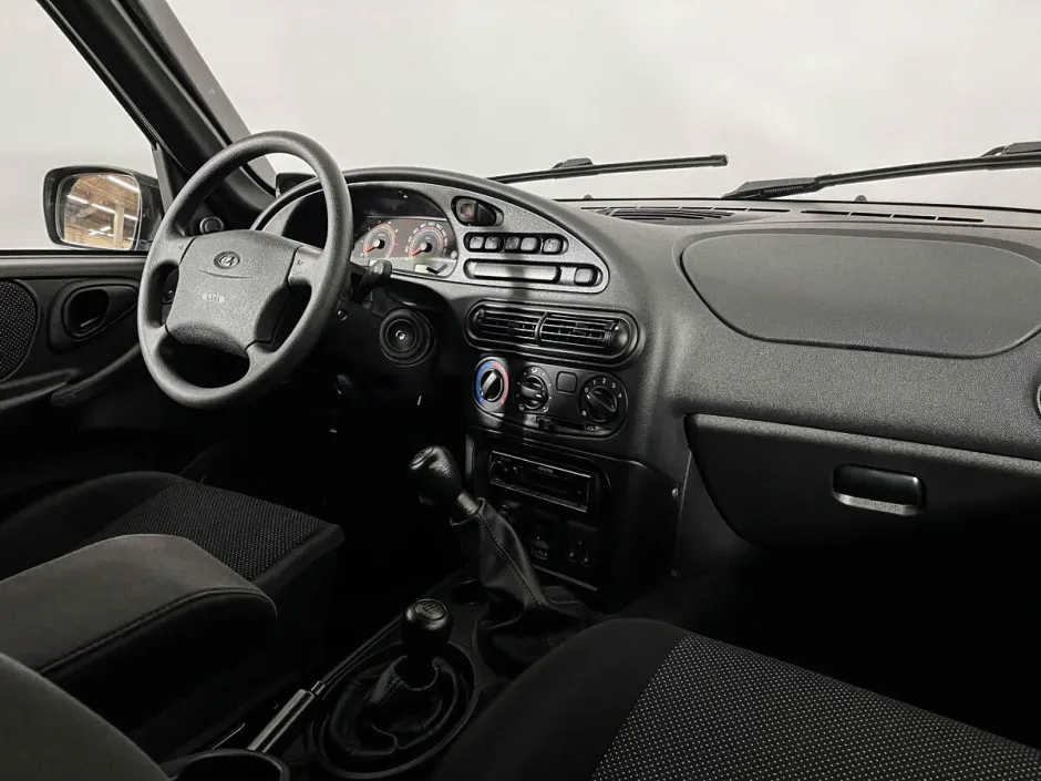 Автомобиль LADA Niva Travel, 1.7 л, полный привод, МКПП, бензин в наличии в Самаре
