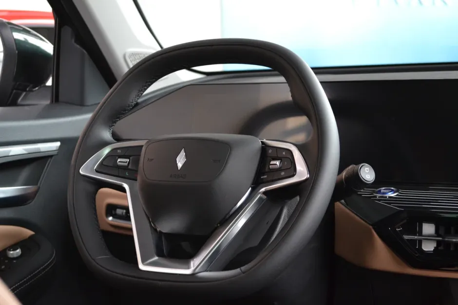 Автомобиль Livan X6 Pro, 1.5 л, передний привод, Робот, бензин в наличии в Краснодаре