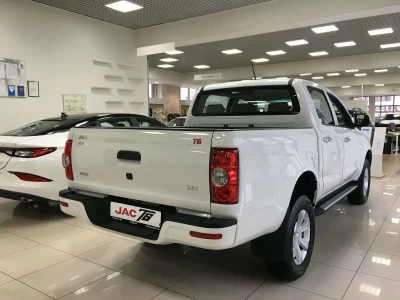 Автомобиль JAC T6, 2 л, полный привод, МКПП, бензин в наличии в Екатеринбургe