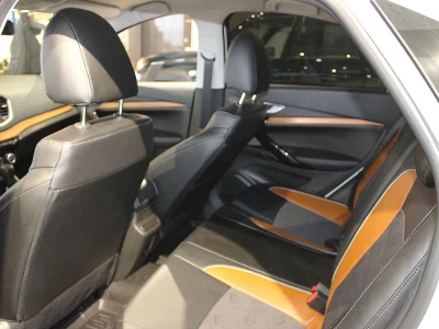Автомобиль LADA Vesta Cross, 1.6 л, передний привод, МКПП, бензин в наличии в Новосибирске