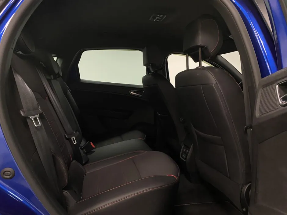 Автомобиль Renault Arkana, 1.6 л, передний привод, Вариатор, бензин в наличии в Самаре