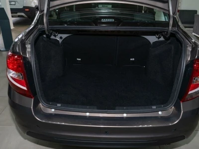 Автомобиль LADA Granta Cross, 1.6 л, передний привод, МКПП, бензин в наличии в Екатеринбургe