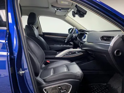Автомобиль Geely Tugella, 2 л, полный привод, АКПП, бензин в наличии в Новосибирск