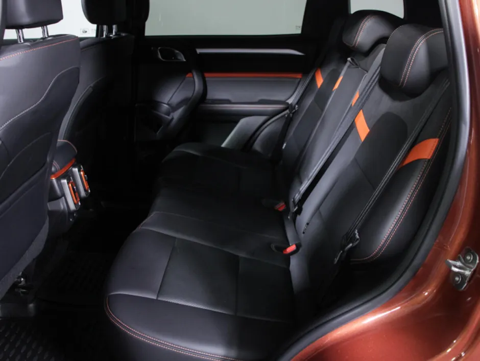 Автомобиль Haval Dargo, 2 л, полный привод, Робот, бензин в наличии в Самаре